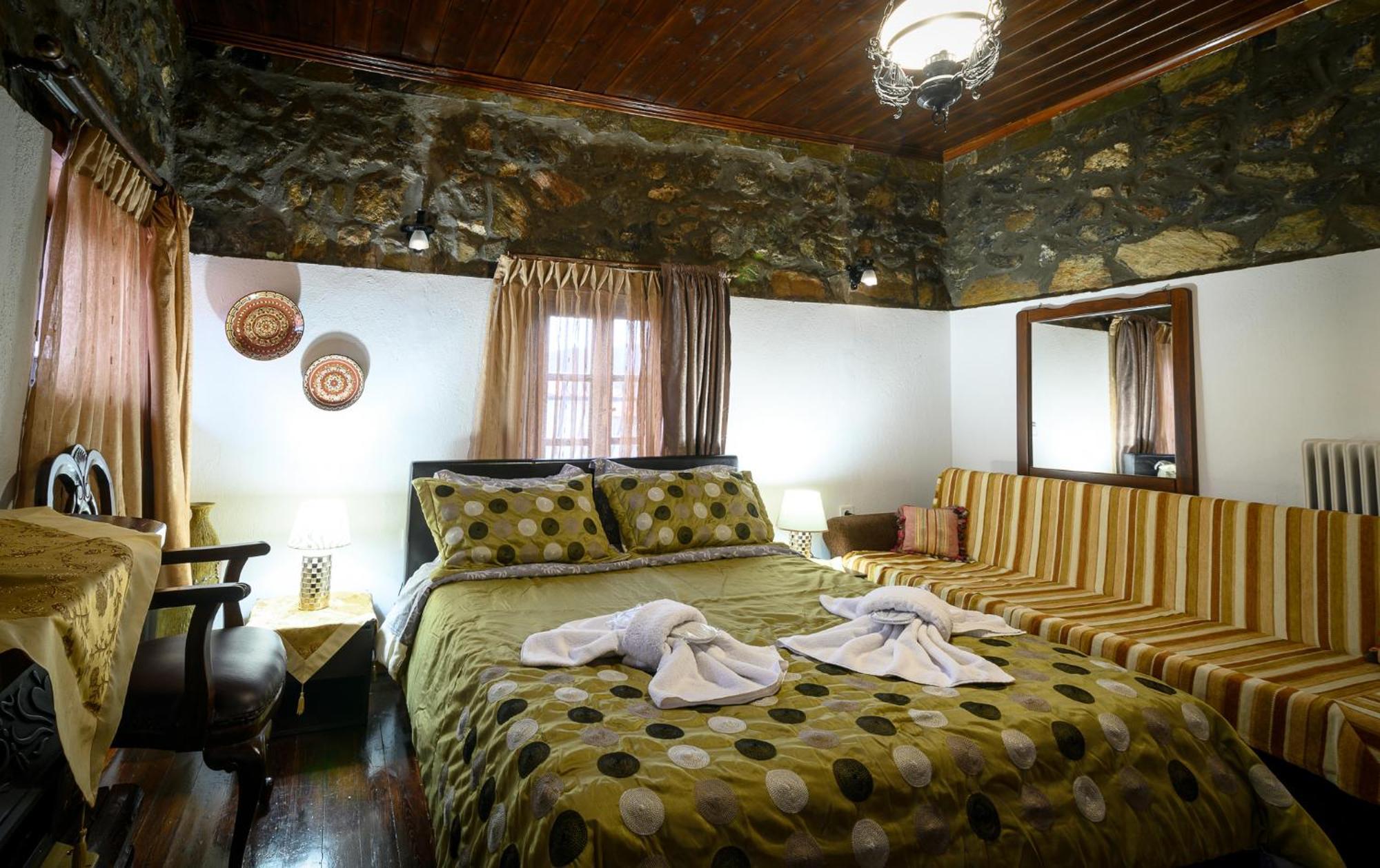Metohi Inn Agios Athanasios  Luaran gambar