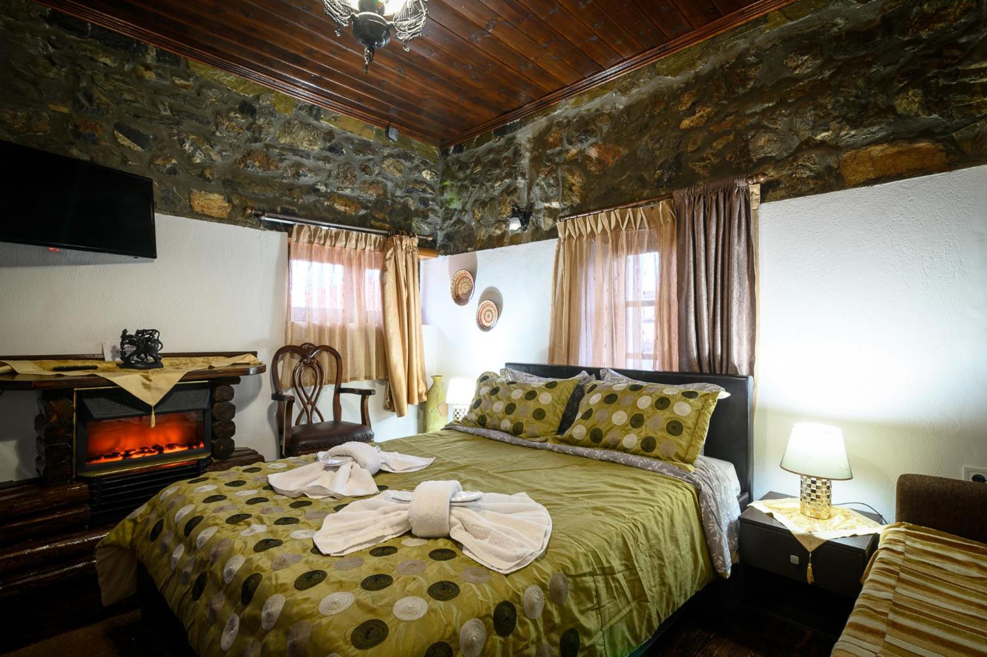 Metohi Inn Agios Athanasios  Luaran gambar