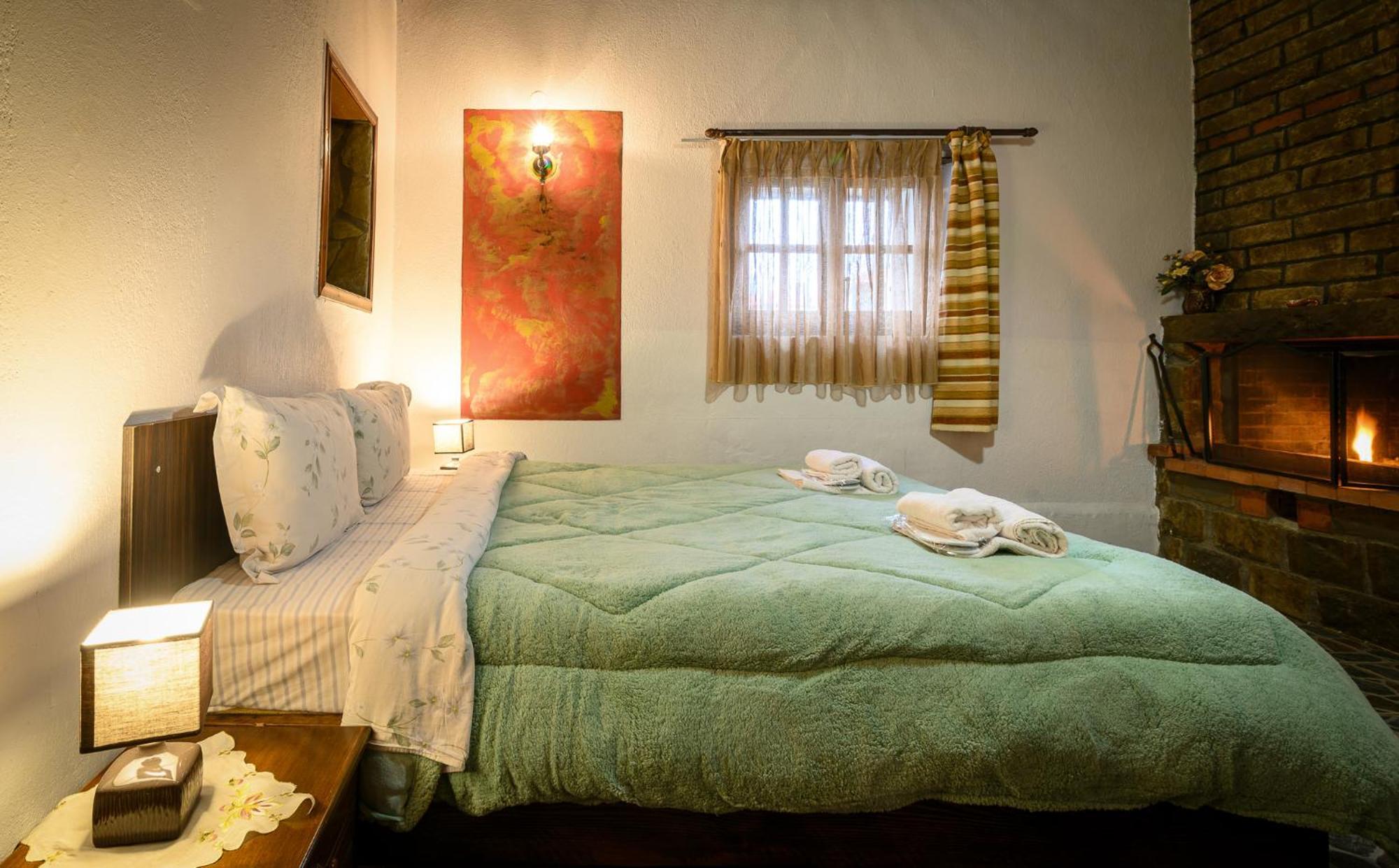 Metohi Inn Agios Athanasios  Luaran gambar