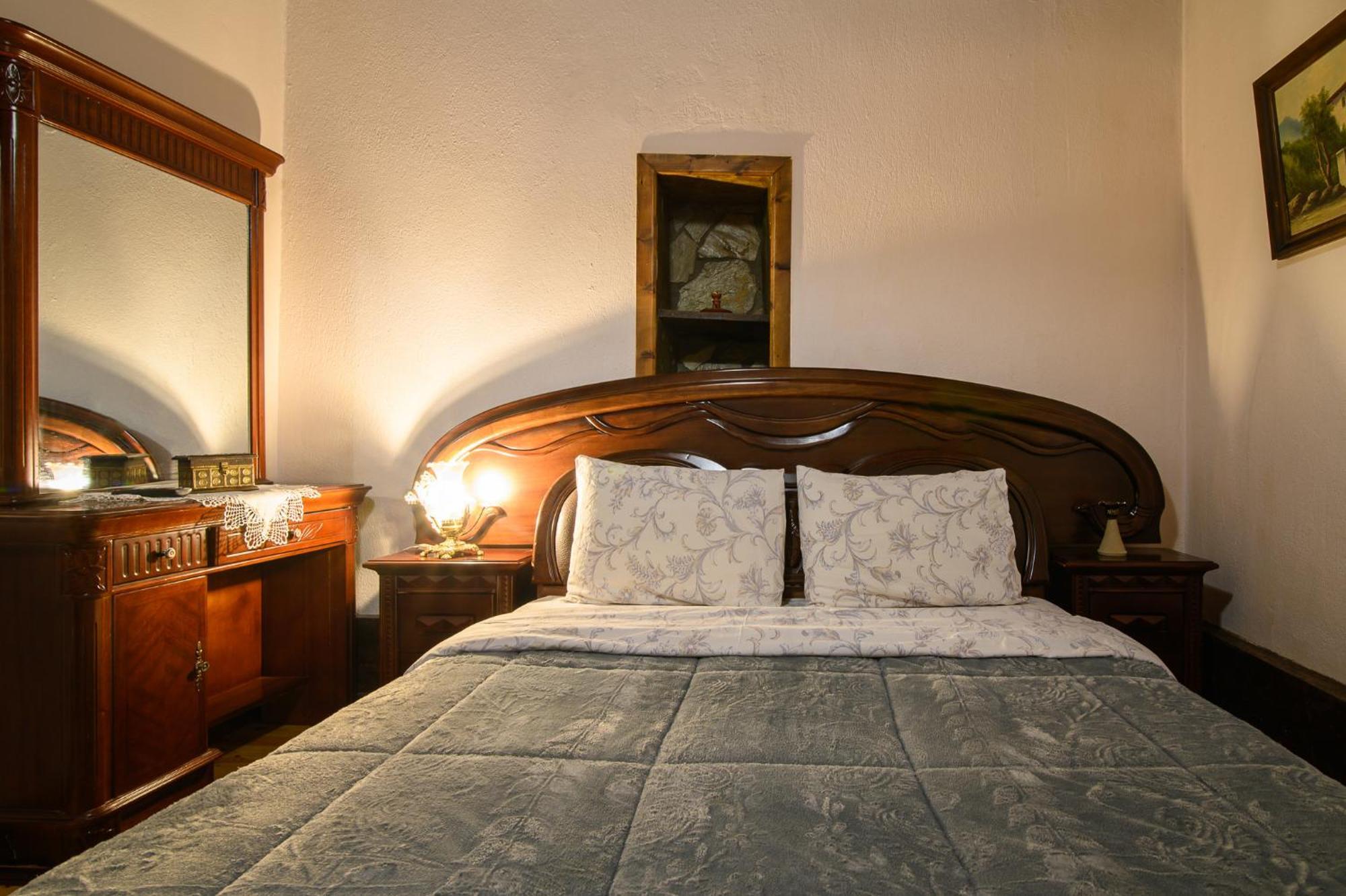 Metohi Inn Agios Athanasios  Luaran gambar